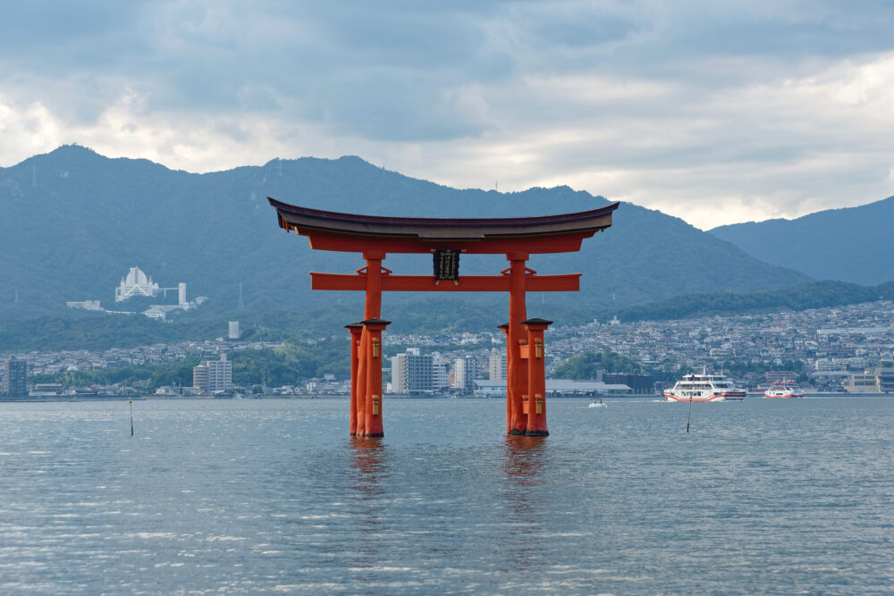 厳島神社